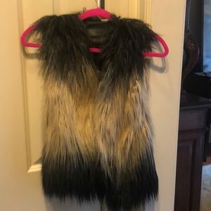 Blank NYC Girls size small faux fur vest
